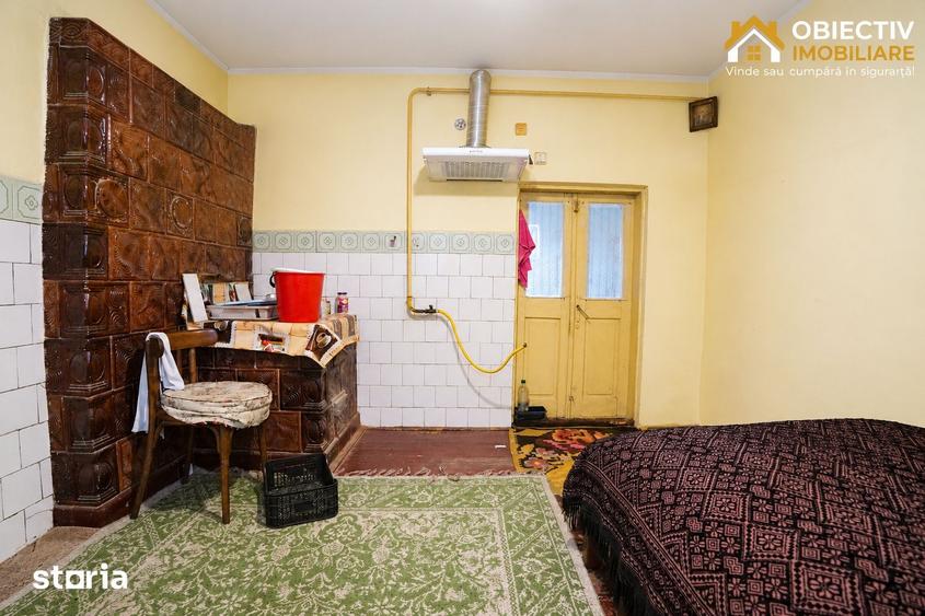 Casă cu 2 camere cu Canalizare în Central