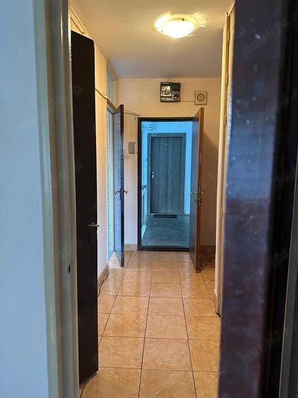 Garsonieră decomandată în Berceni