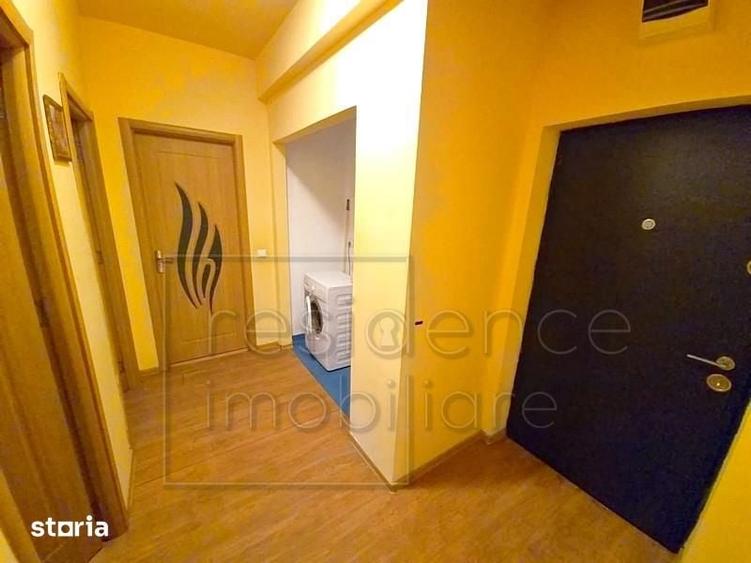 Apartament cu 3 camere semidecomandat în Mărăști
