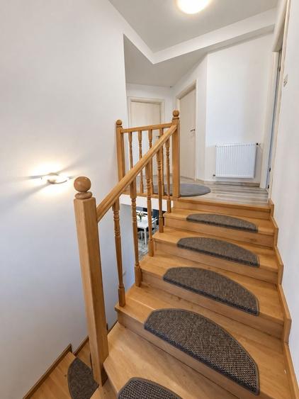 Casă individuală cu 4 camere cu Canalizare în Chișoda