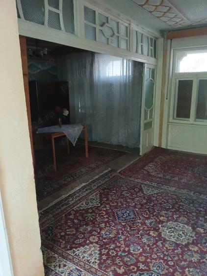 Casă cu 6 camere în Ciclova Română