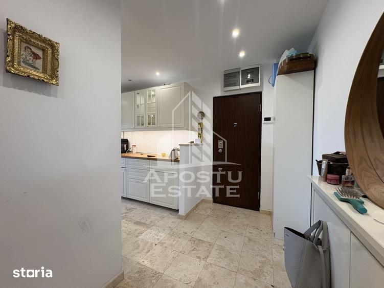 Apartament cu 3 camere decomandat în Punctele Cardinale