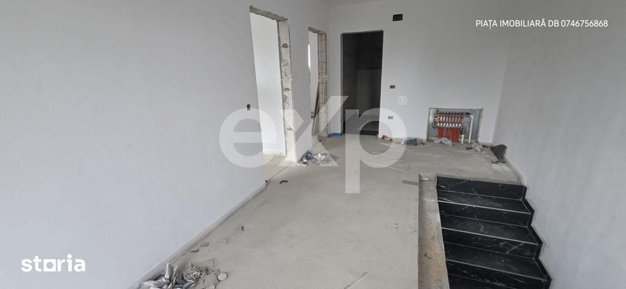 Casă cu 4 camere cu Teren 250 Mp în Ulmi