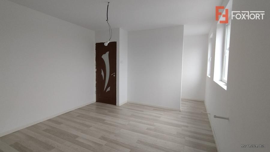 Casă individuală cu 5 camere cu Teren 501 Mp în Săcălaz