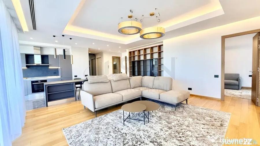 Apartament cu 4 camere decomandat în Central