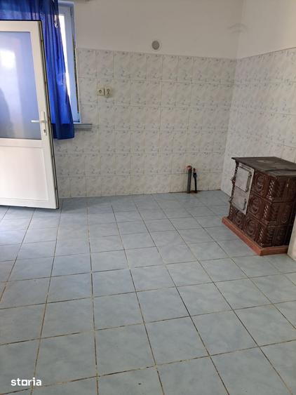 Casă cu 2 camere cu Teren 415 Mp în Oncea