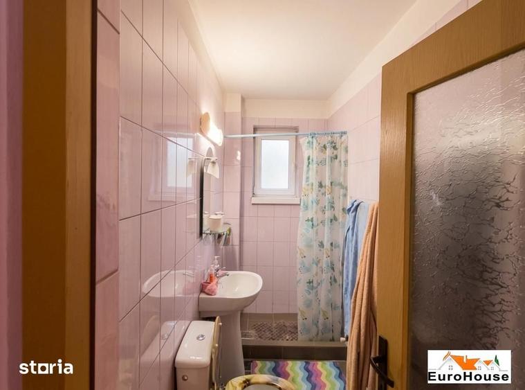 Casă cu 3 camere cu Teren 400 Mp în Cetate