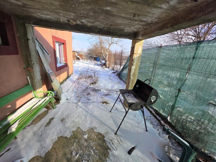 Casă cu 4 camere cu Teren 497 Mp în Dragomirești-Deal