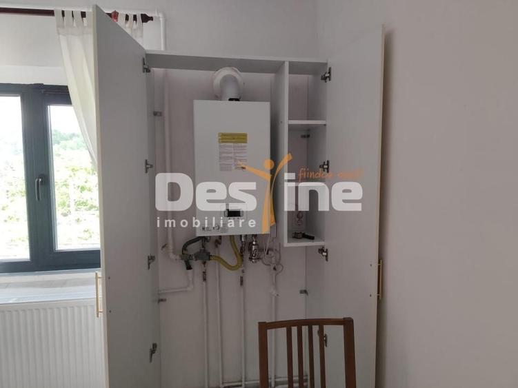 Apartament cu 2 camere decomandat, mobilat în Poiana Câmpina