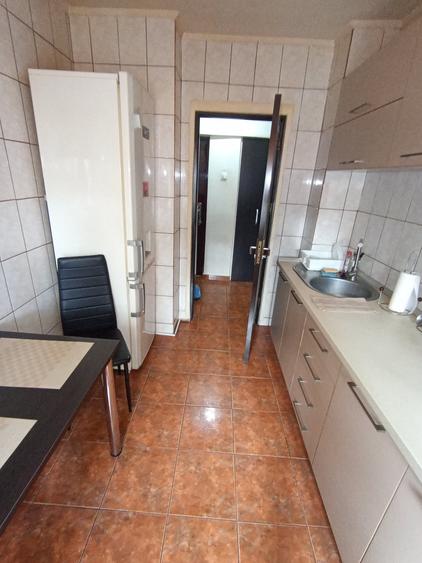Apartament cu 2 camere decomandat în Tomis III