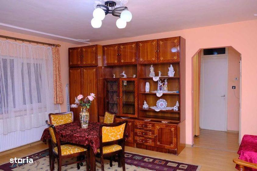 Apartament cu 2 camere în Micro 16