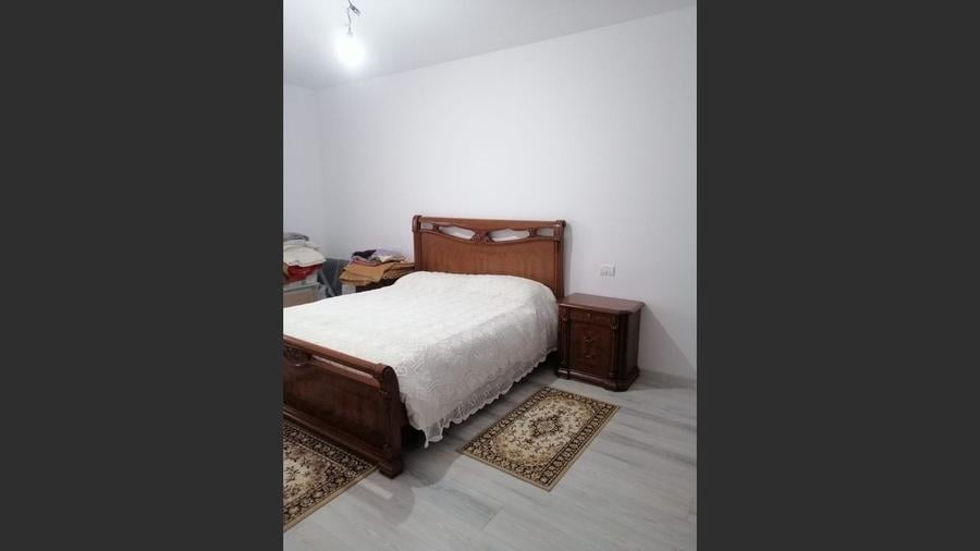 Casă cu 4 camere cu Canalizare în Vădeni