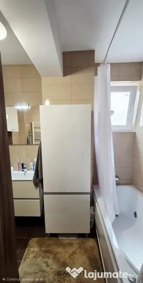 Apartament cu 3 camere decomandat în Turnișor