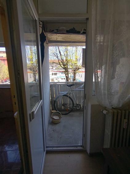 Garsonieră semidecomandată în Calea București