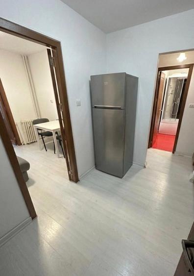 Apartament cu 3 camere în Brazda lui Novac