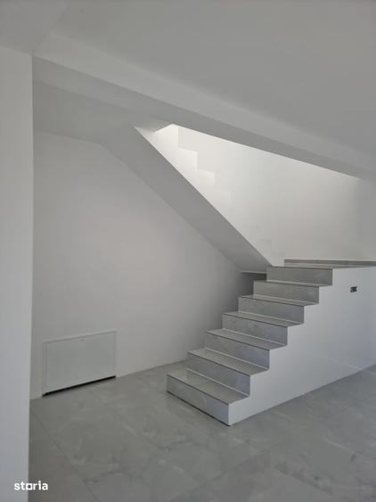 Casă cu 3 camere cu Teren 260 Mp în Sânandrei