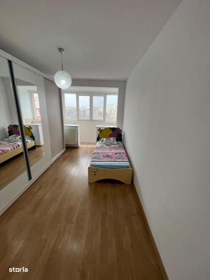 Apartament cu 4 camere decomandat în Jilava