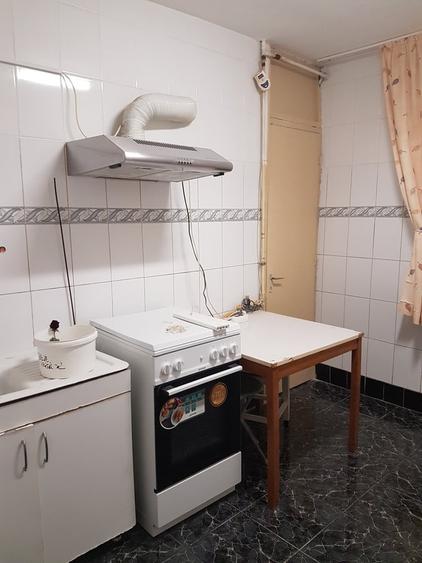 Apartament cu 2 camere semidecomandat în Lacul Tei