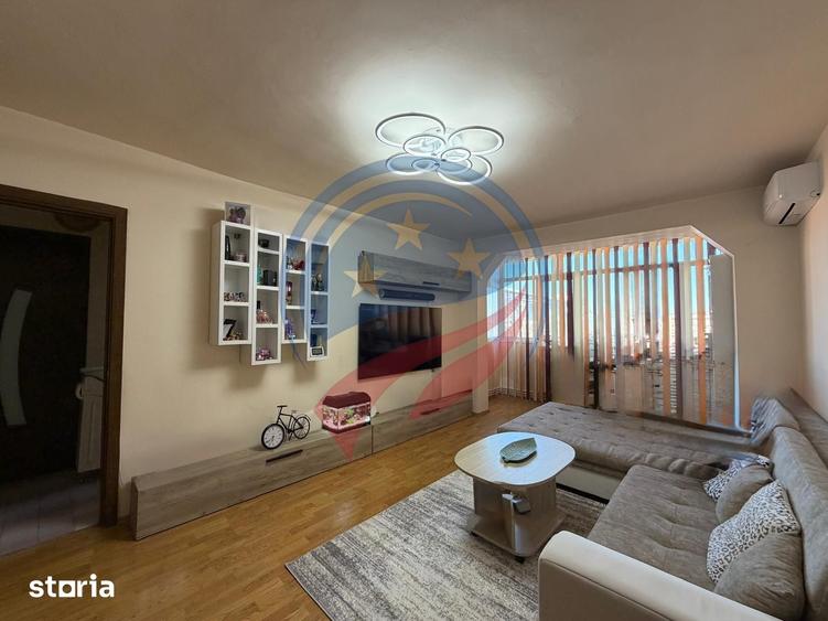 Apartament cu 3 camere semidecomandat în Central