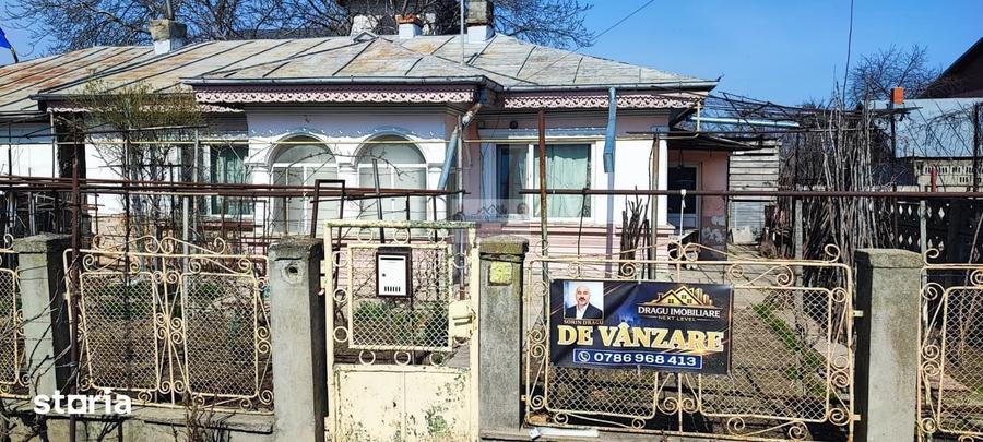 Casă cu 3 camere decomandat cu Teren 219 Mp în Central