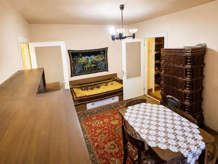 Apartament cu 2 camere semidecomandat în Est