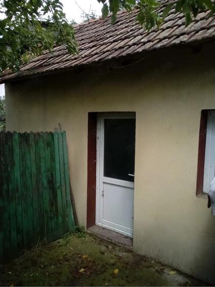 Casă cu Teren 918 Mp în Piatra