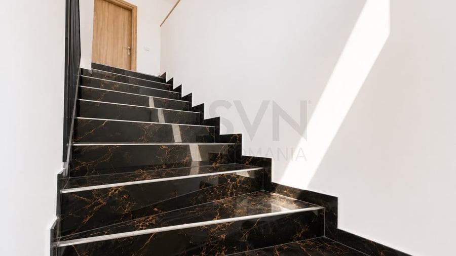 Casă cu 5 camere cu Teren 500 Mp în Corbeanca