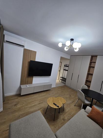 Apartament cu 2 camere decomandat în Tunari