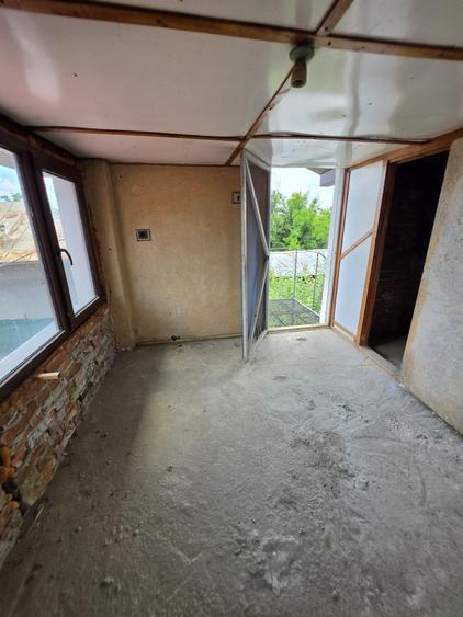 Casă renovată cu 6 camere, teren 557 mp – Berceni, Prahova - 22