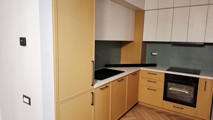 Apartament cu 3 camere decomandat în Pipera