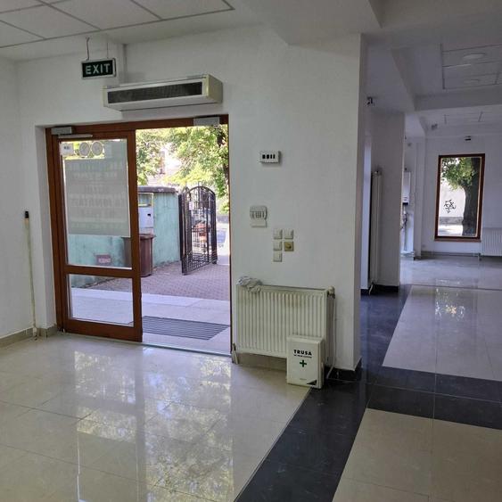 Spațiu comercial, de 150 mp, în Central