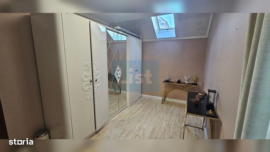 Casă cu 4 camere în Central