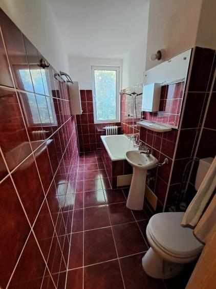Garsonieră decomandată în Brâncoveanu