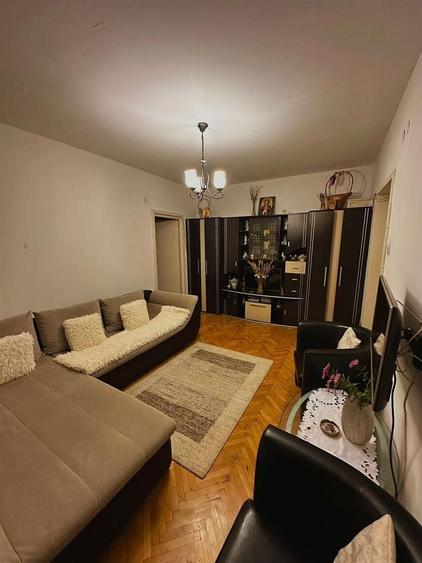 Apartament cu 2 camere semidecomandat în Rogerius