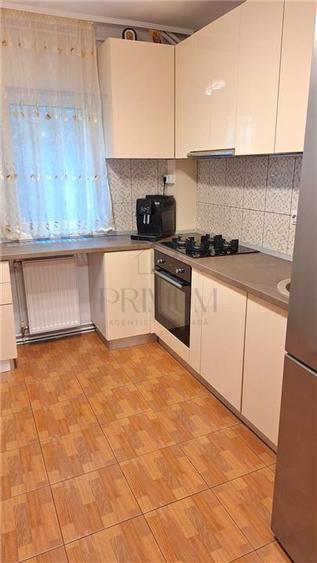 Apartament cu 4 camere decomandat, mobilat în Complex Studențesc