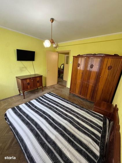 Apartament cu 2 camere semidecomandat în Calea Galați