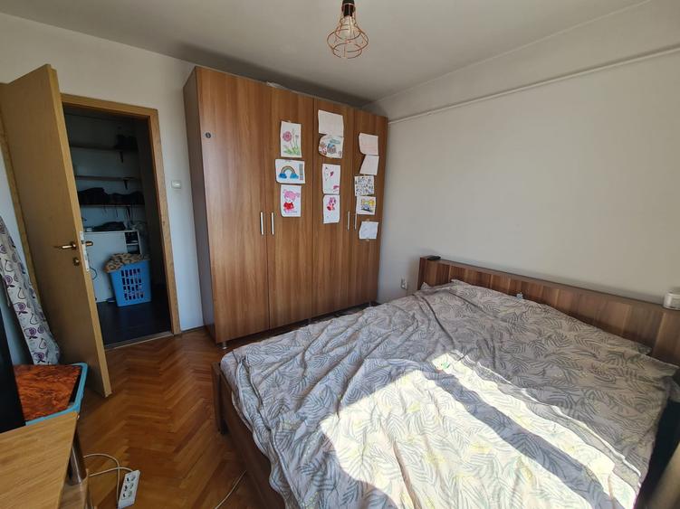 Apartament cu 3 camere semidecomandat, mobilat în Grigorescu