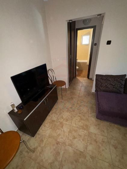Apartament cu 2 camere semidecomandat, mobilat în Micro 38