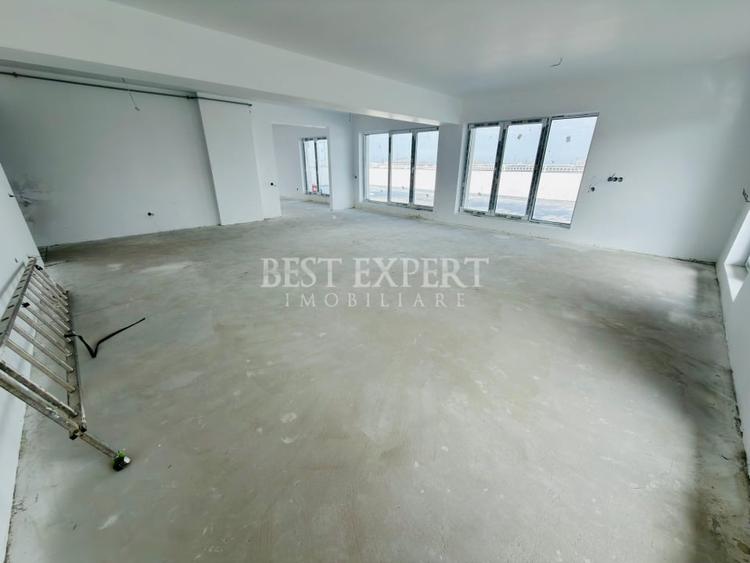 Apartament cu 4 camere decomandat în Theodor Pallady