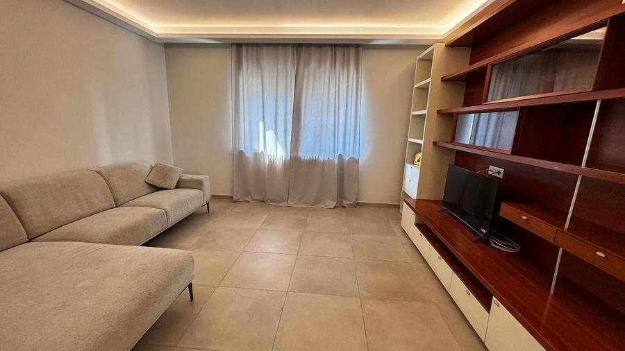 Duplex cu 6 camere cu Canalizare în Mihai Bravu