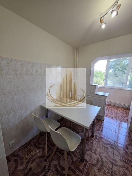Apartament cu 2 camere decomandat, mobilat în Lipovei