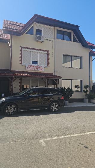 Casă cu 5 camere în Central