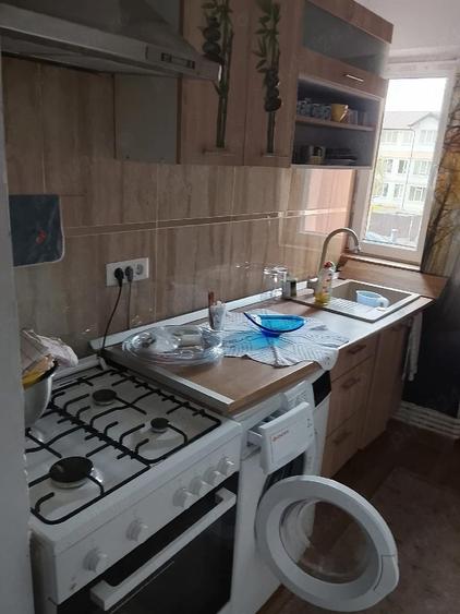 Apartament cu 3 camere nedecomandat în Central