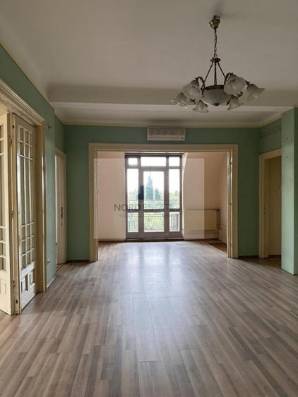 Apartament cu 5 camere în Cișmigiu