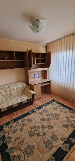 Sud ,se inchiriaza apartament decomandat 3 camere,pret 300 euro - 11
