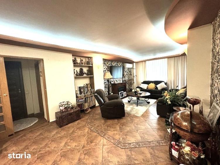 Apartament cu 4 camere în Central