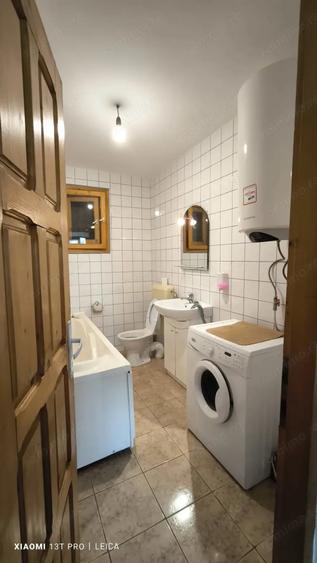Casă cu 6 camere în Eșelnița
