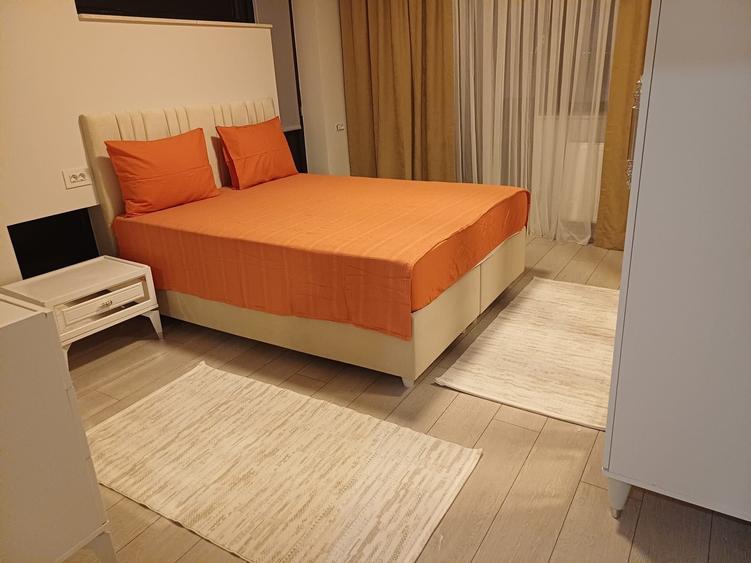 Apartament cu 2 camere decomandat în Carrefour
