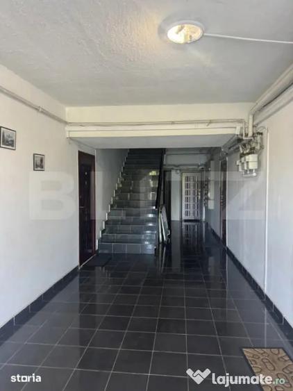 Apartament cu 3 camere decomandat în IAR