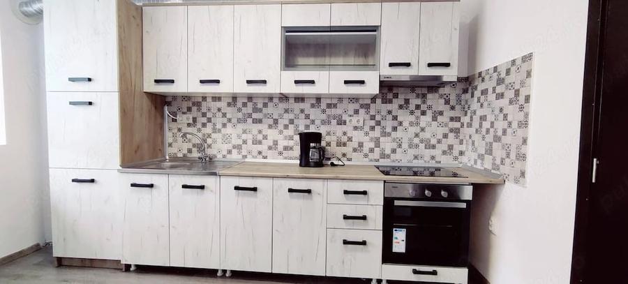 Apartament cu 2 camere decomandat în Crișeni